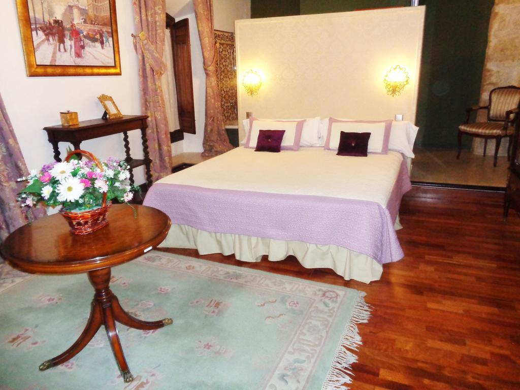 אובדה Hotel Boutique Nueve Leyendas מראה חיצוני תמונה