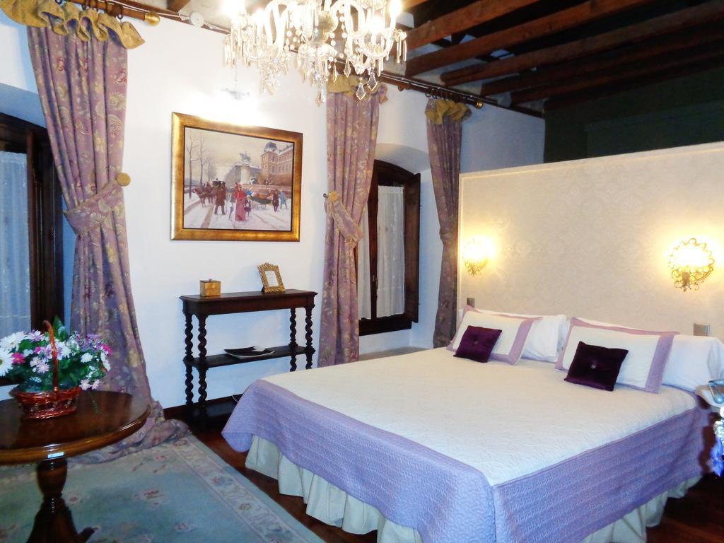 אובדה Hotel Boutique Nueve Leyendas מראה חיצוני תמונה