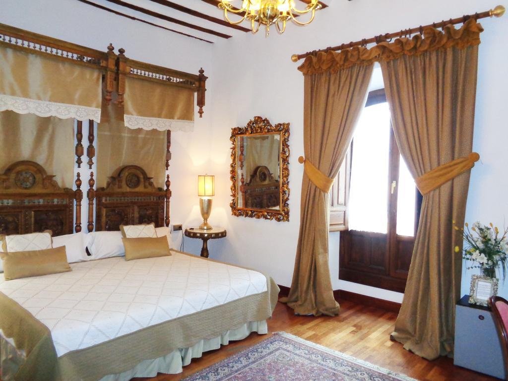 אובדה Hotel Boutique Nueve Leyendas מראה חיצוני תמונה