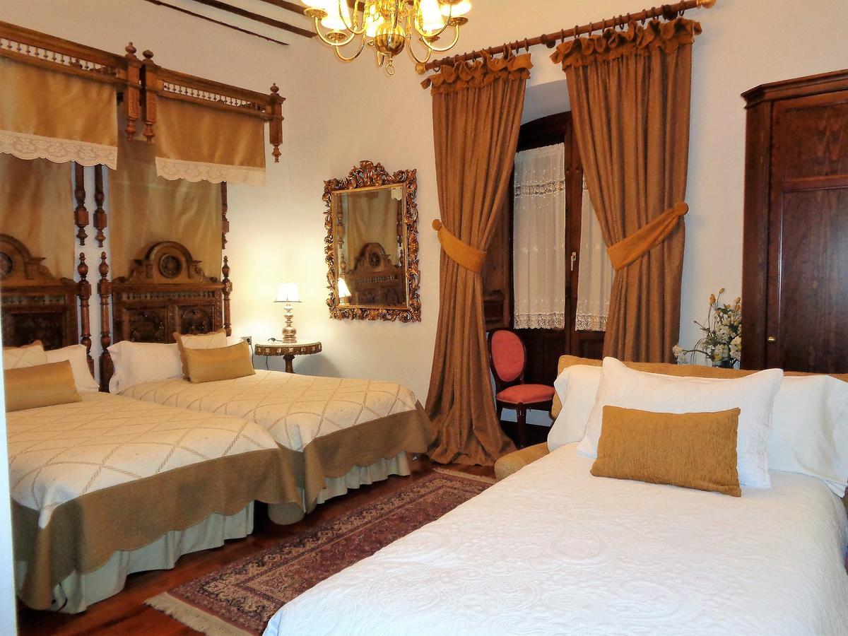 אובדה Hotel Boutique Nueve Leyendas מראה חיצוני תמונה